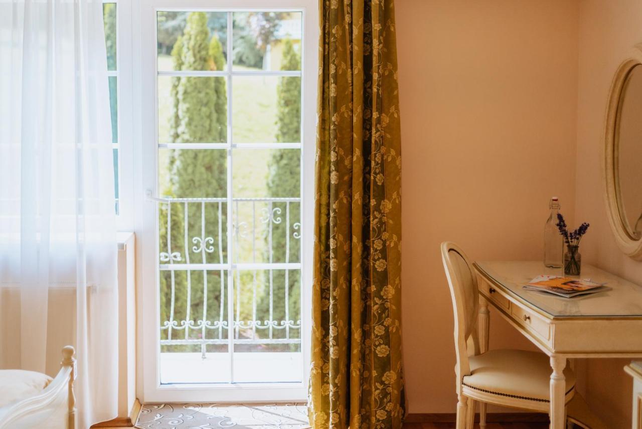 Schloessl Hotel Kindl (Adults Only) Bad Gleichenberg Bagian luar foto